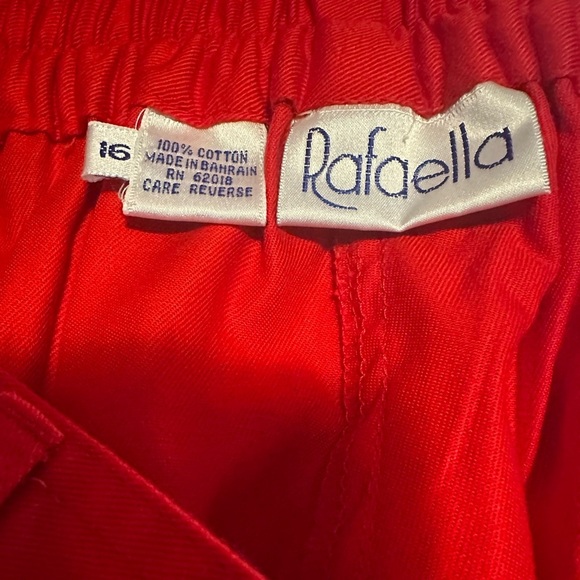 Rafaella Red High-Waisted Bermudas Relaxed Fit - Picture 2 of 4
